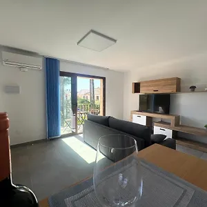 Precioso, Luminoso Y Maravilloso Con Piscina Junto Al Mar Y La Playa En Vera